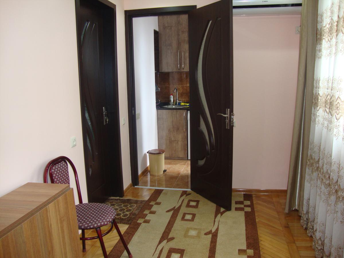 Madona'S House Batumi Exterior foto